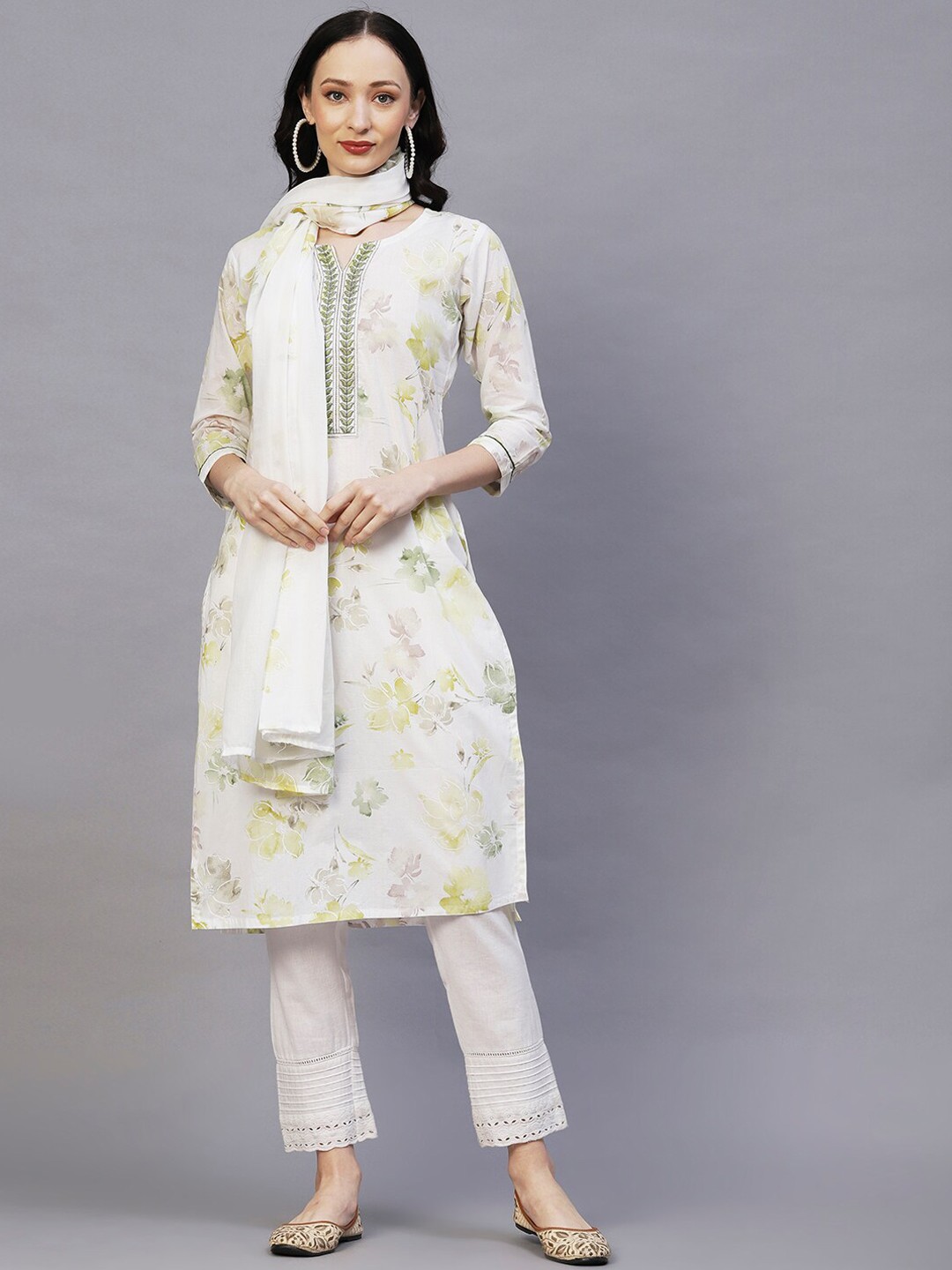 

FASHOR White & Green Floral Printed Thread Work Pure Cotton Kurta & Dupatta