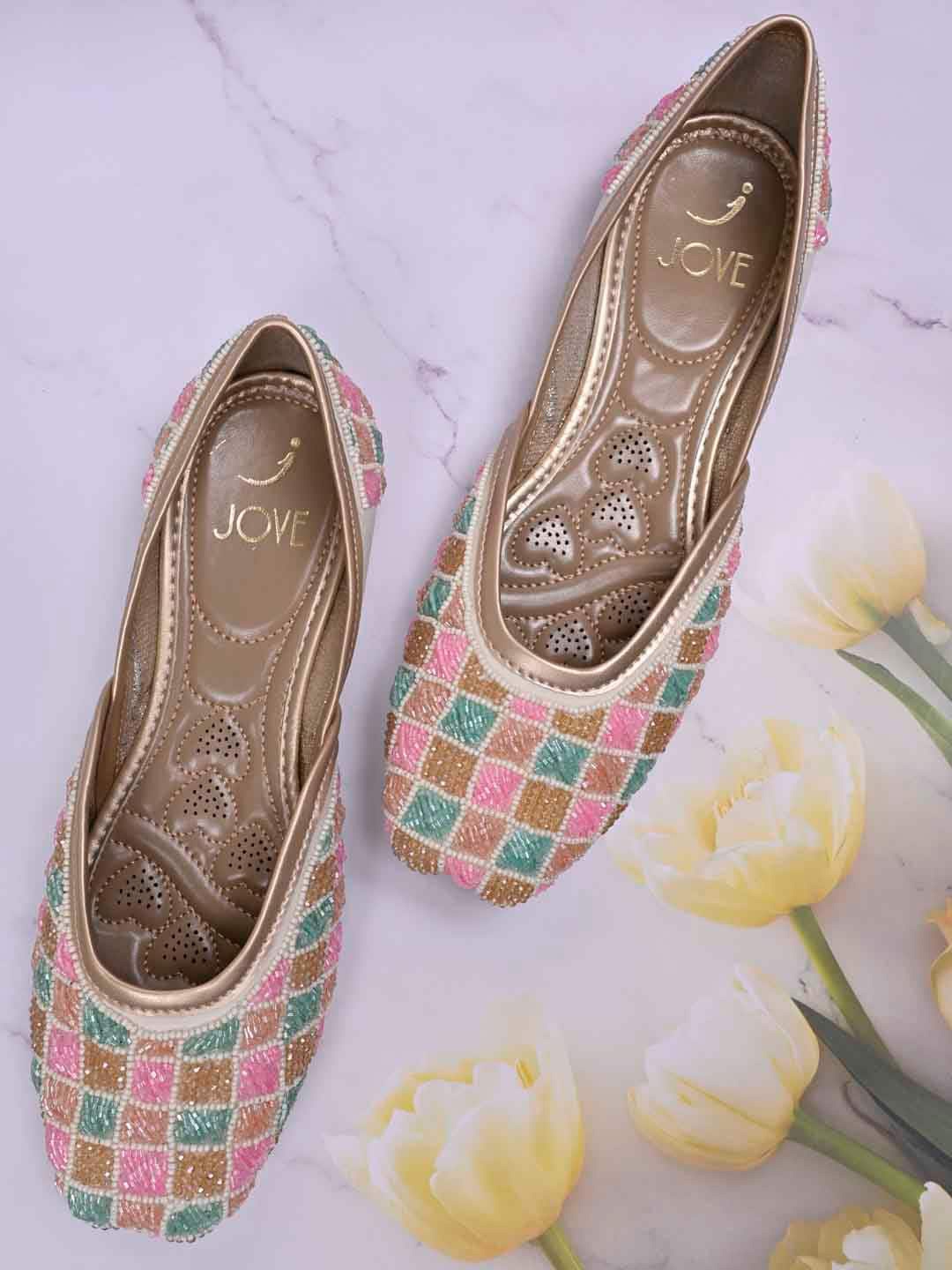 

Jove Women Embellished Ethnic Fabric Mojaris, Off white