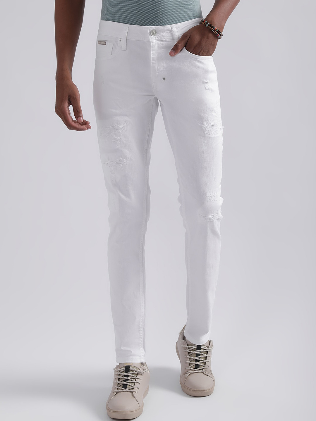 

Antony Morato Men Tapered Fit Mildly Distressed Jeans, White