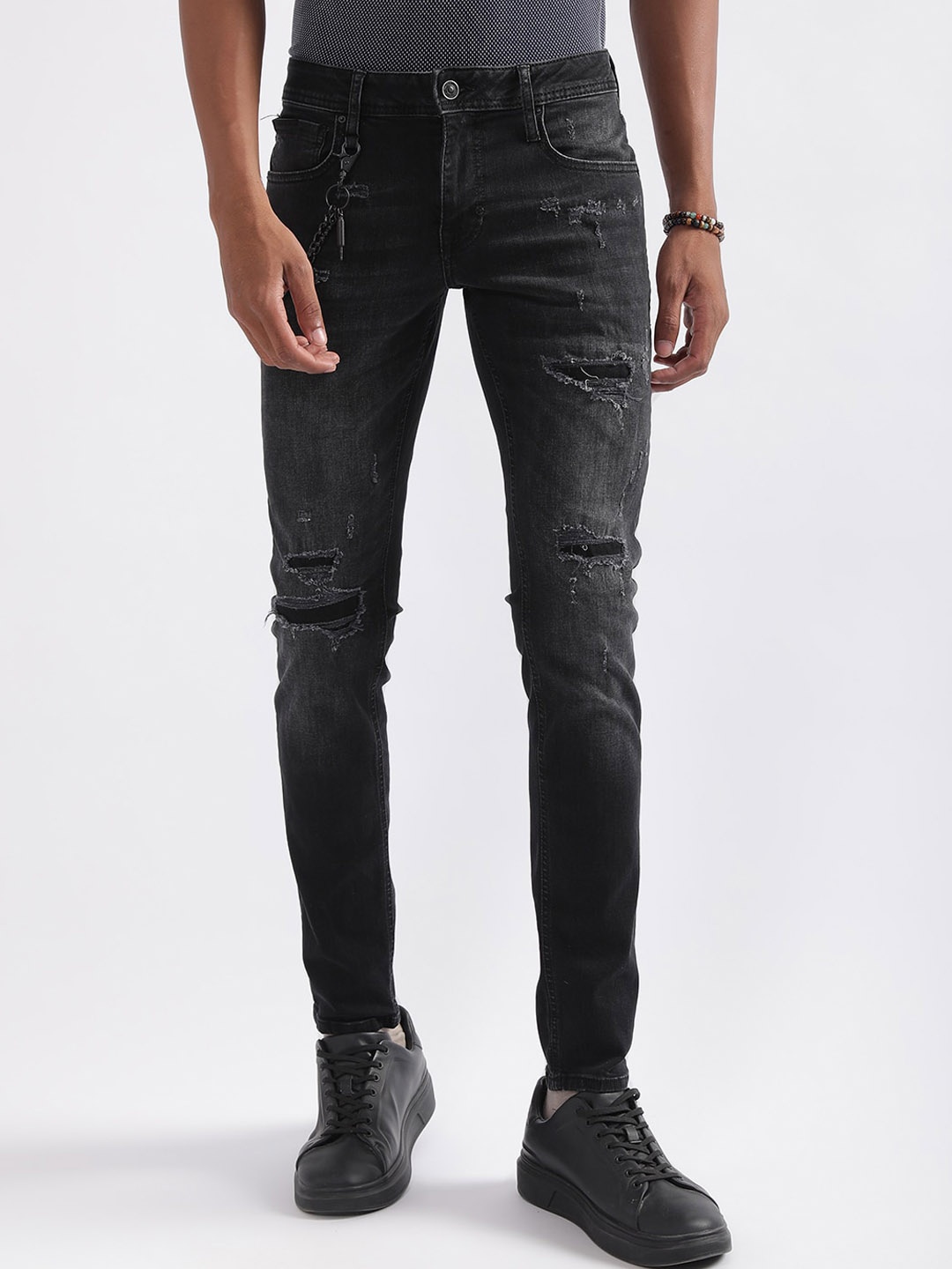 

Antony Morato Men Tapered Fit Mildly Distressed Heavy Fade Jeans, Black