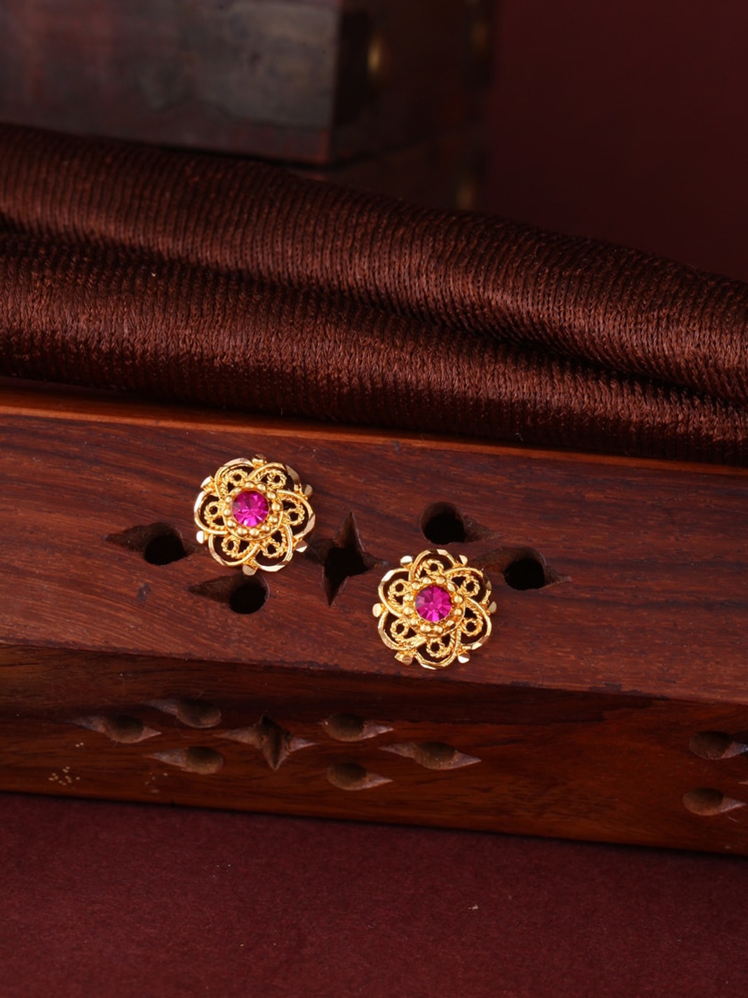 

MEENAZ Gold-Plated Floral Studs Earrings