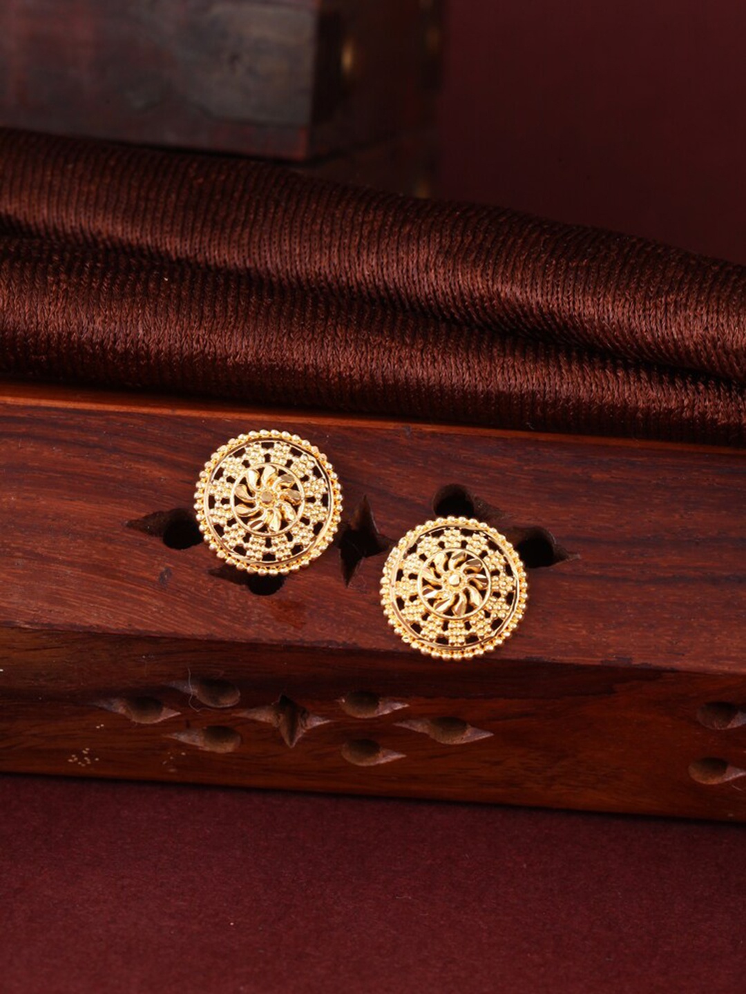 

MEENAZ Gold-Plated Floral Studs Earrings