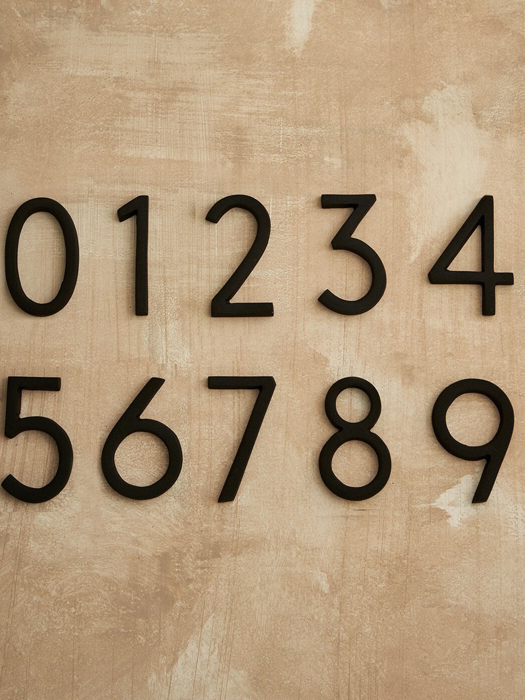 

DecorTwist Black Modern Number 3 Wall Plate