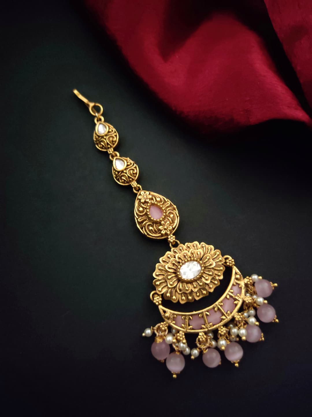 

Pihtara Jewels Gold-Plated Kundan-Studded & Beaded Maang Tikka