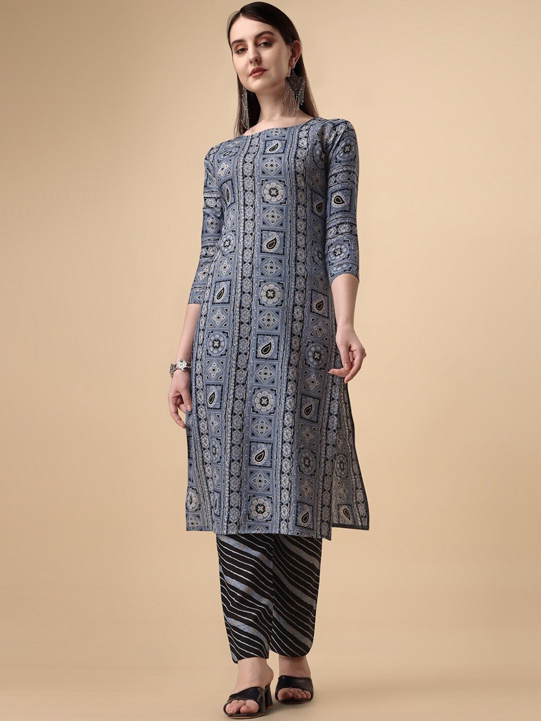 

Fashion Basket Ethnic Motif Printed Regular Kurta With Trousers, Grey