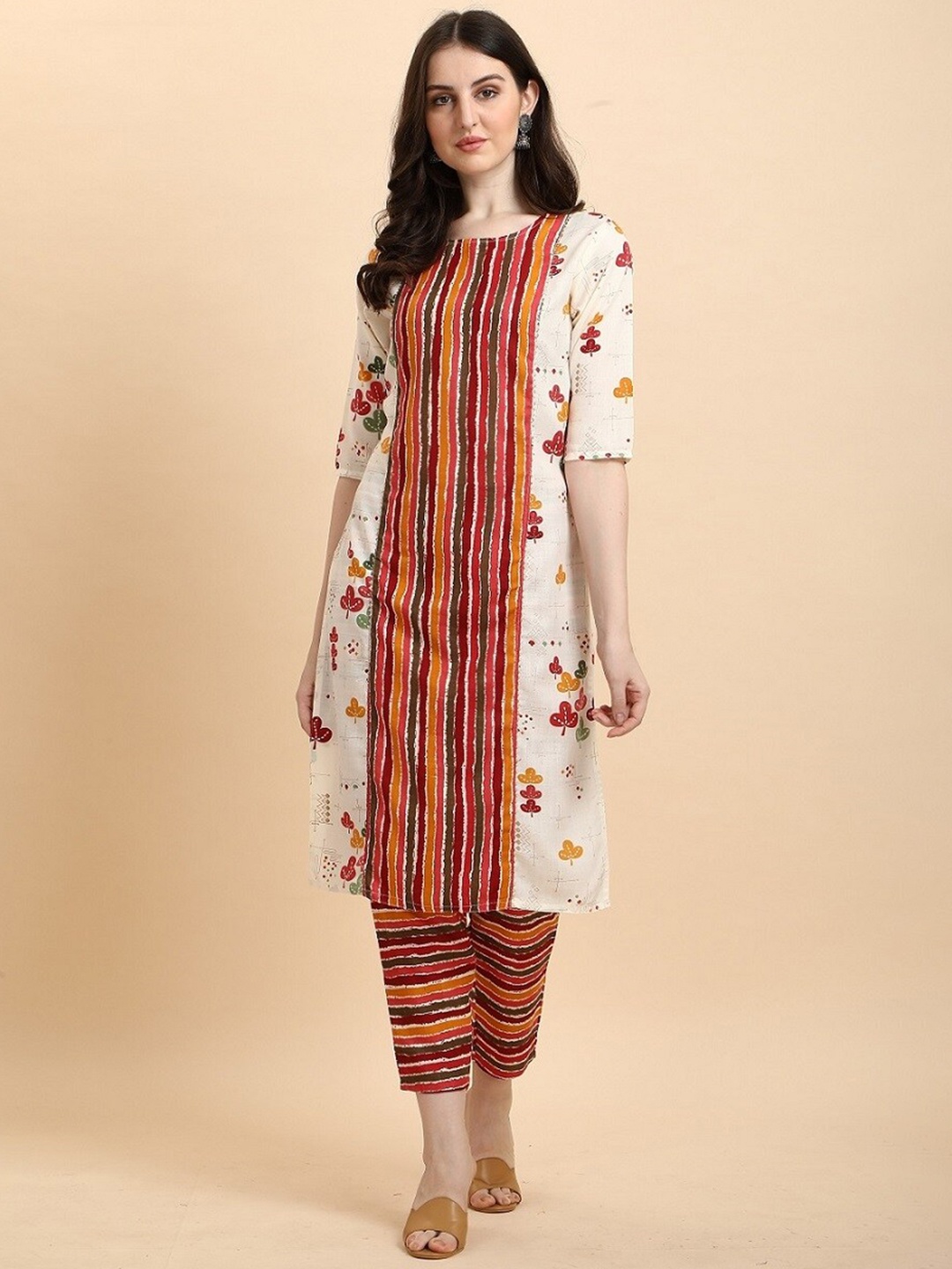 

Fashion Basket Printed Regular Kurta with Trousers, Off white