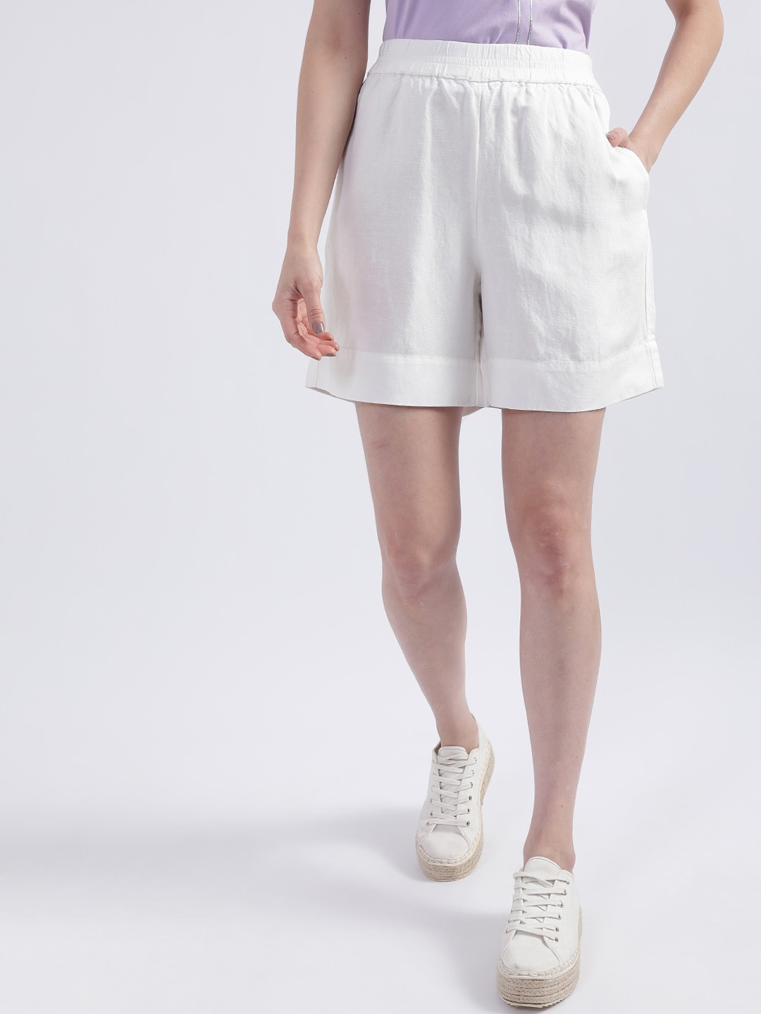 

GANT Women Regular Fit Shorts, Off white
