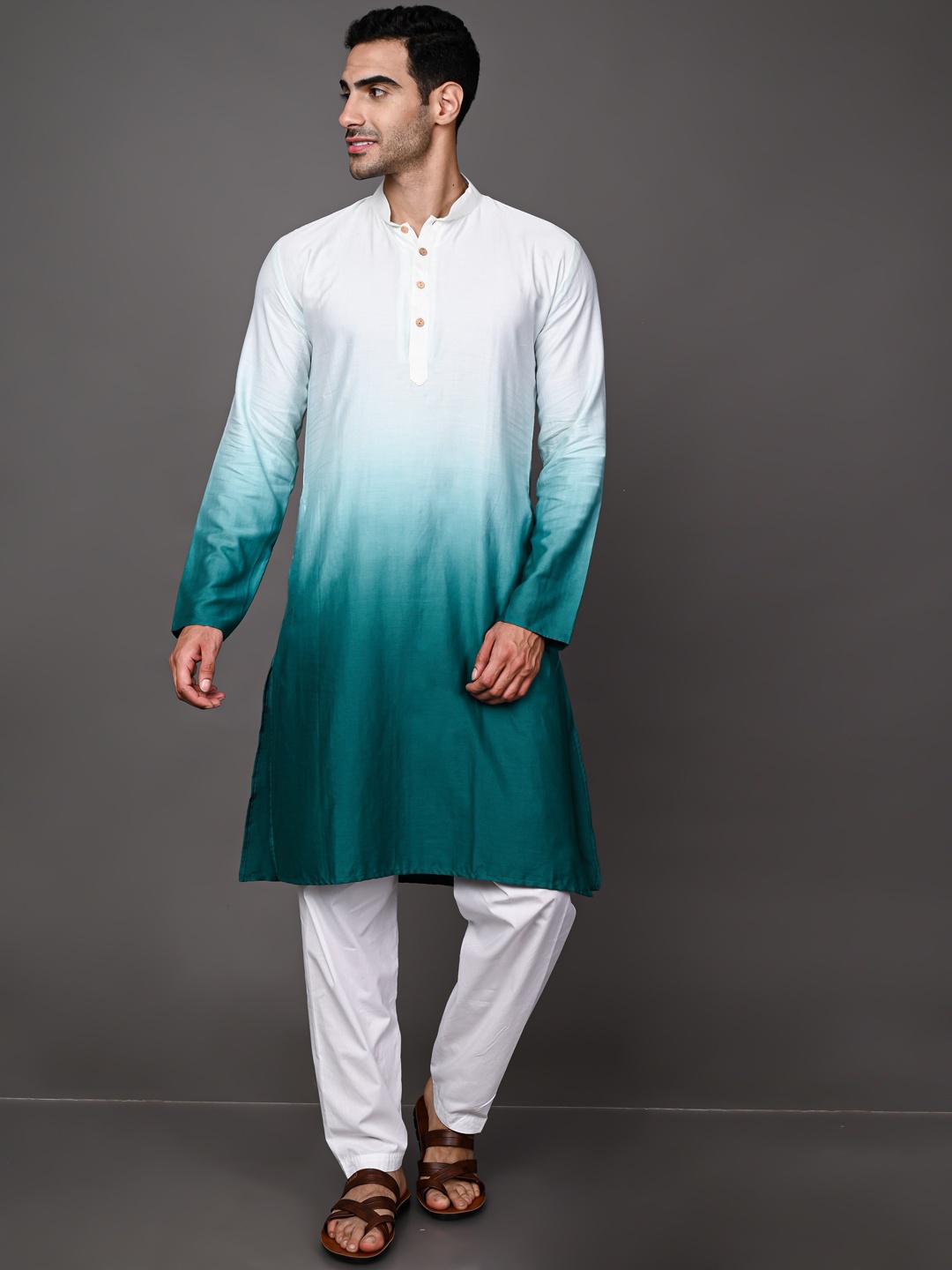 

VESHAM Men Ombre Dyed Regular Kurta With Pyjamas, Green