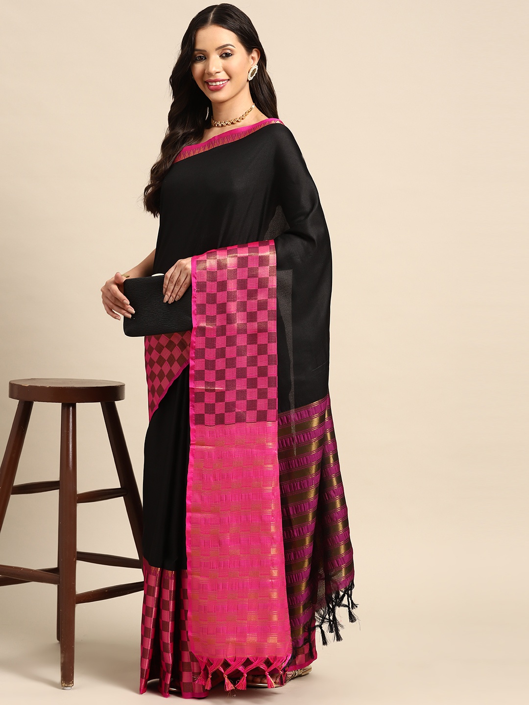 

HERE&NOW Zari Art Silk Banarasi Saree, Black