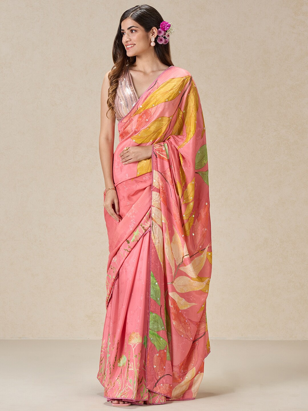 

navyasa by liva Floral Printed Liva Saree, Red