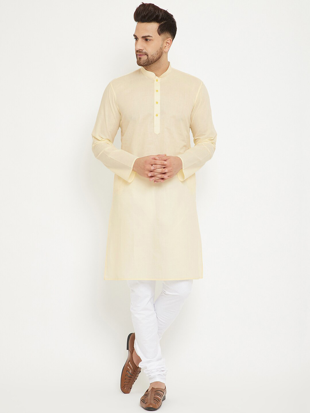 

VASTRAMAY Men Solid Kurta with Churidar, Cream