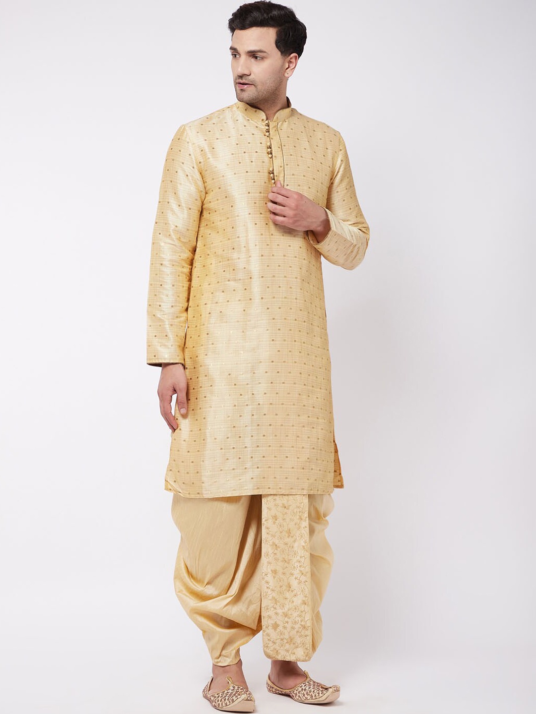

VASTRAMAY Woven Design Mandarin Collar Straight Kurta With Dhotipants, Gold