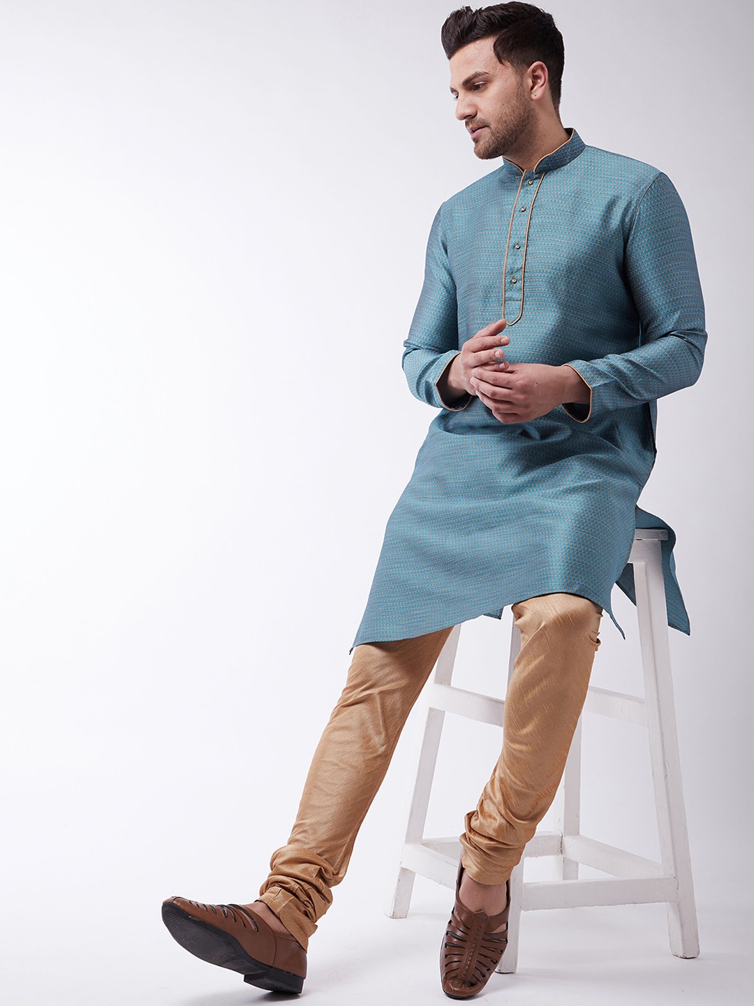 

VASTRAMAY Mandarin Collar Woven Design Kurta with Churidar, Blue