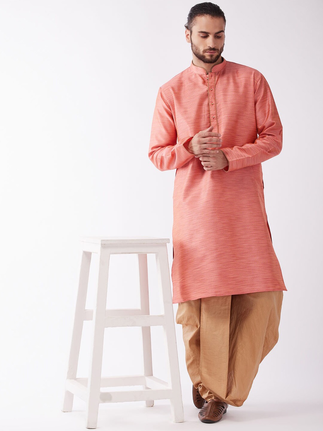 

VASTRAMAY Men Self-Design Straight Kurta With Dhotipant, Pink