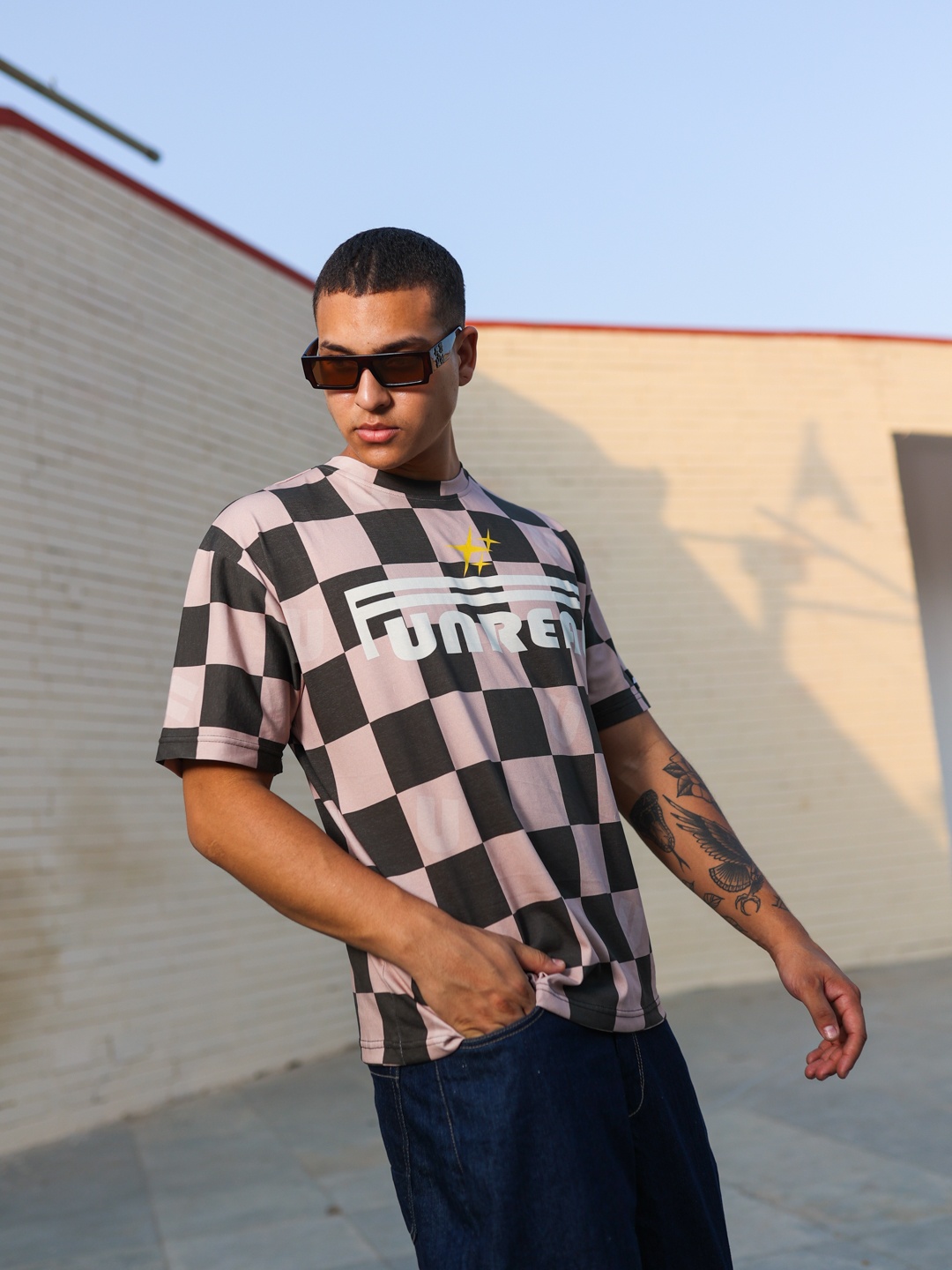 

UNRL Graphic Typography Printed & Checked Drop-Shoulder Sleeves Cotton T-shirt, Pink