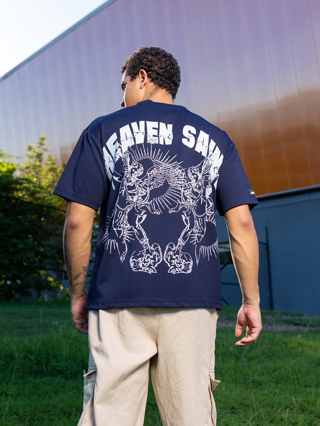 

UNRL Pure Cotton Graphic & Typographic Printed Drop Shoulders T-shirt, Navy blue