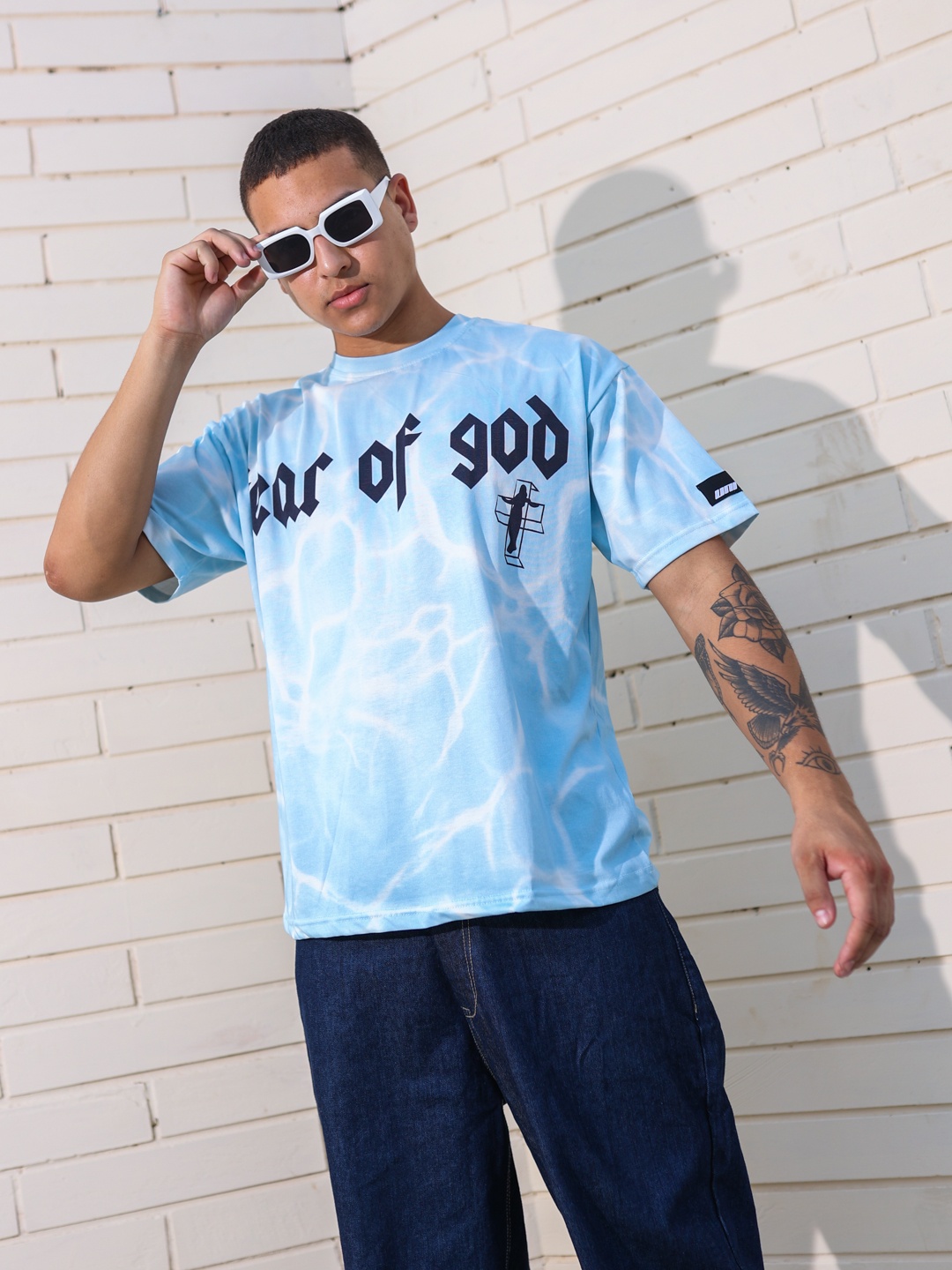 

UNRL Typography Print & Dyed Drop-Shoulder Sleeves Cotton T-shirt, Blue