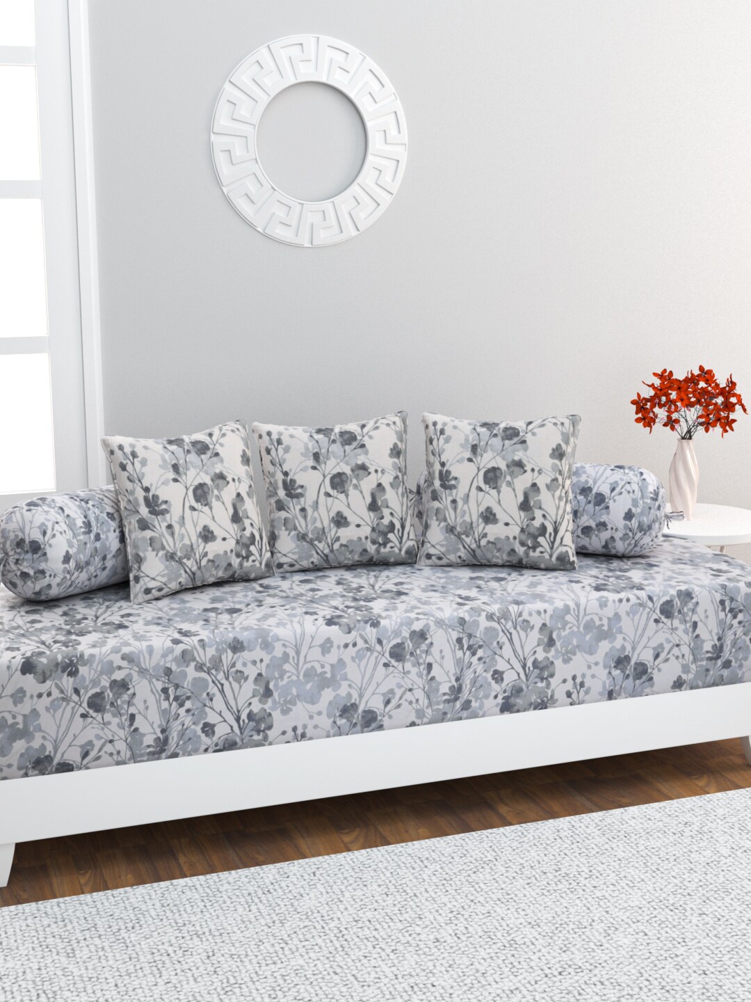

HOME AFFAIRS Off White & Grey Floral Printed Pure Cotton Diwan Set