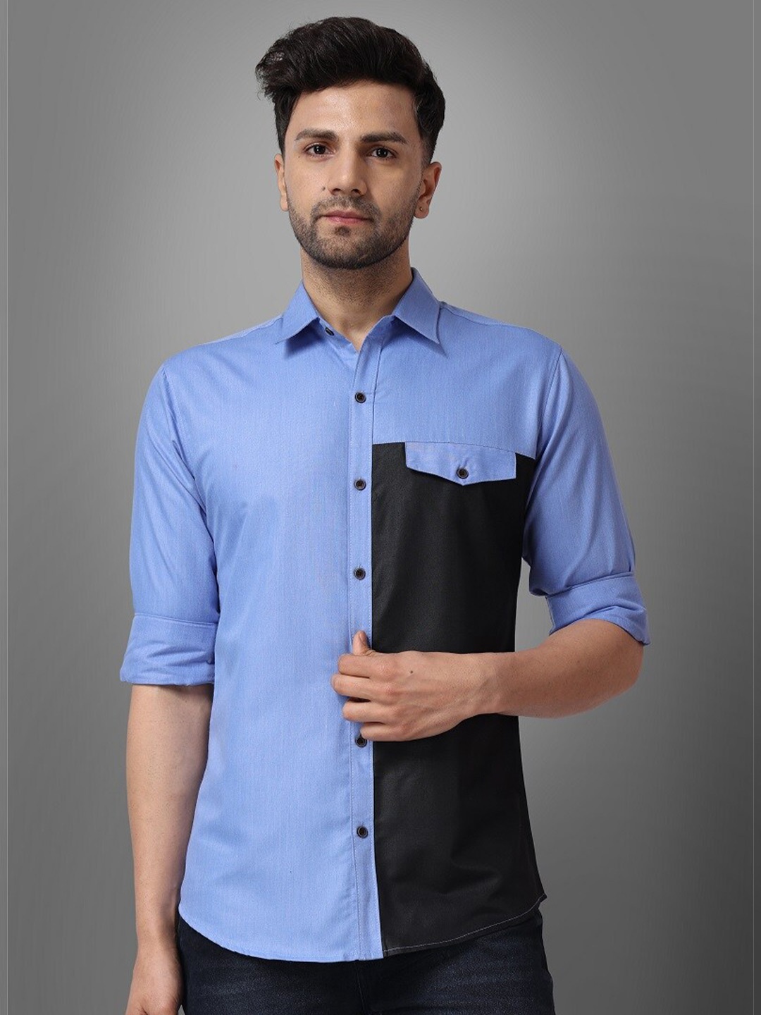 

Voroxy Men Blue Colourblock Casual Shirt