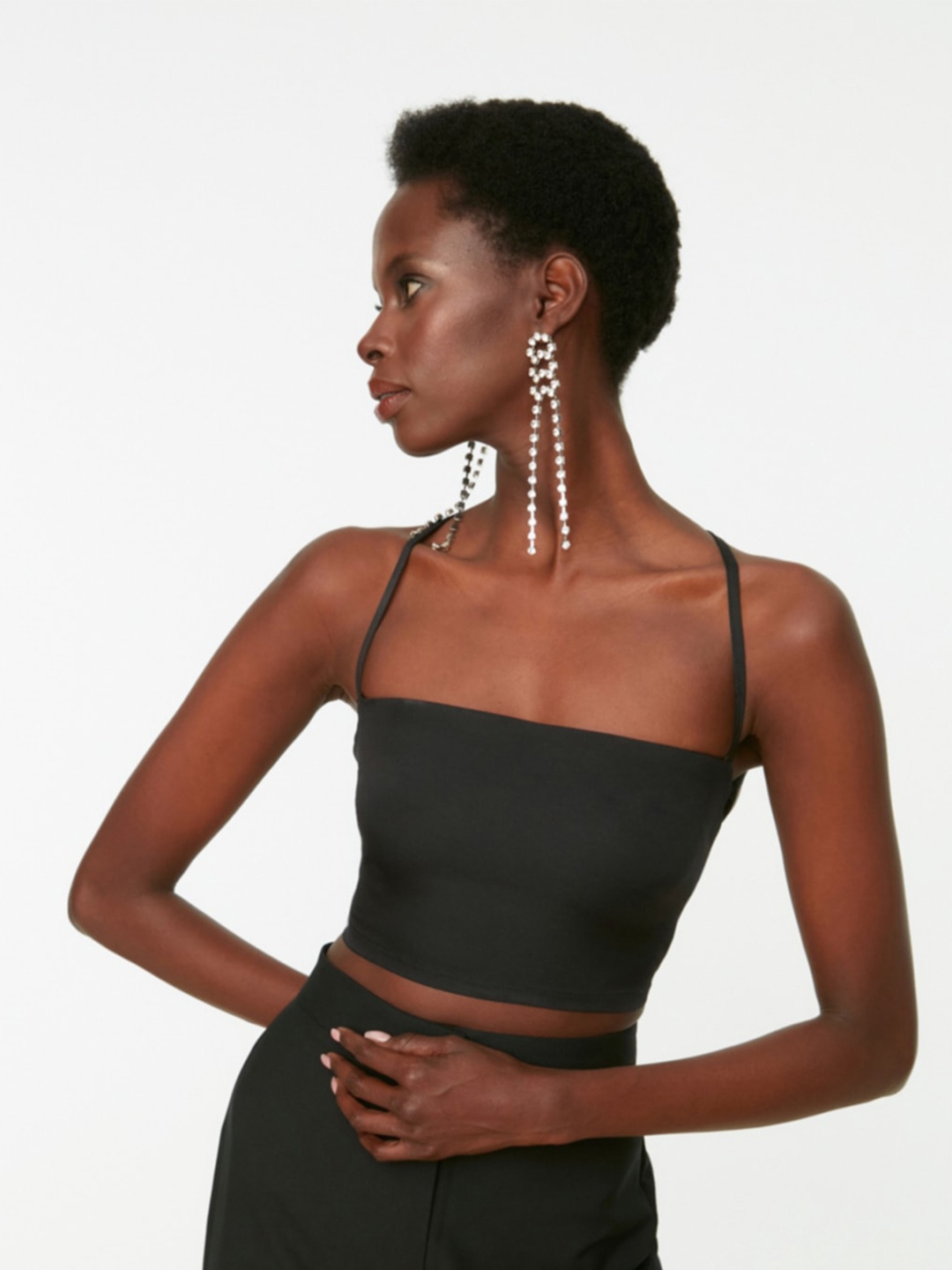 

Trendyol Shoulder Straps Fitted Crop Top, Na