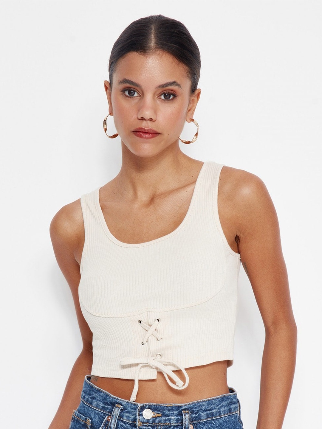 

Trendyol Scoop Neck Tie-Up Crop Top, Off white