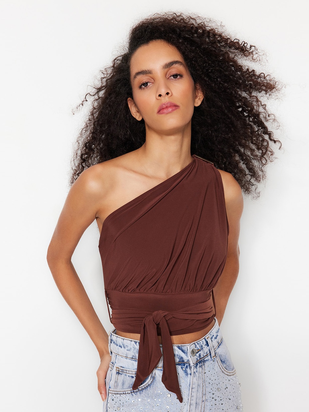 

Trendyol One Shoulder Crop Top, Coffee brown
