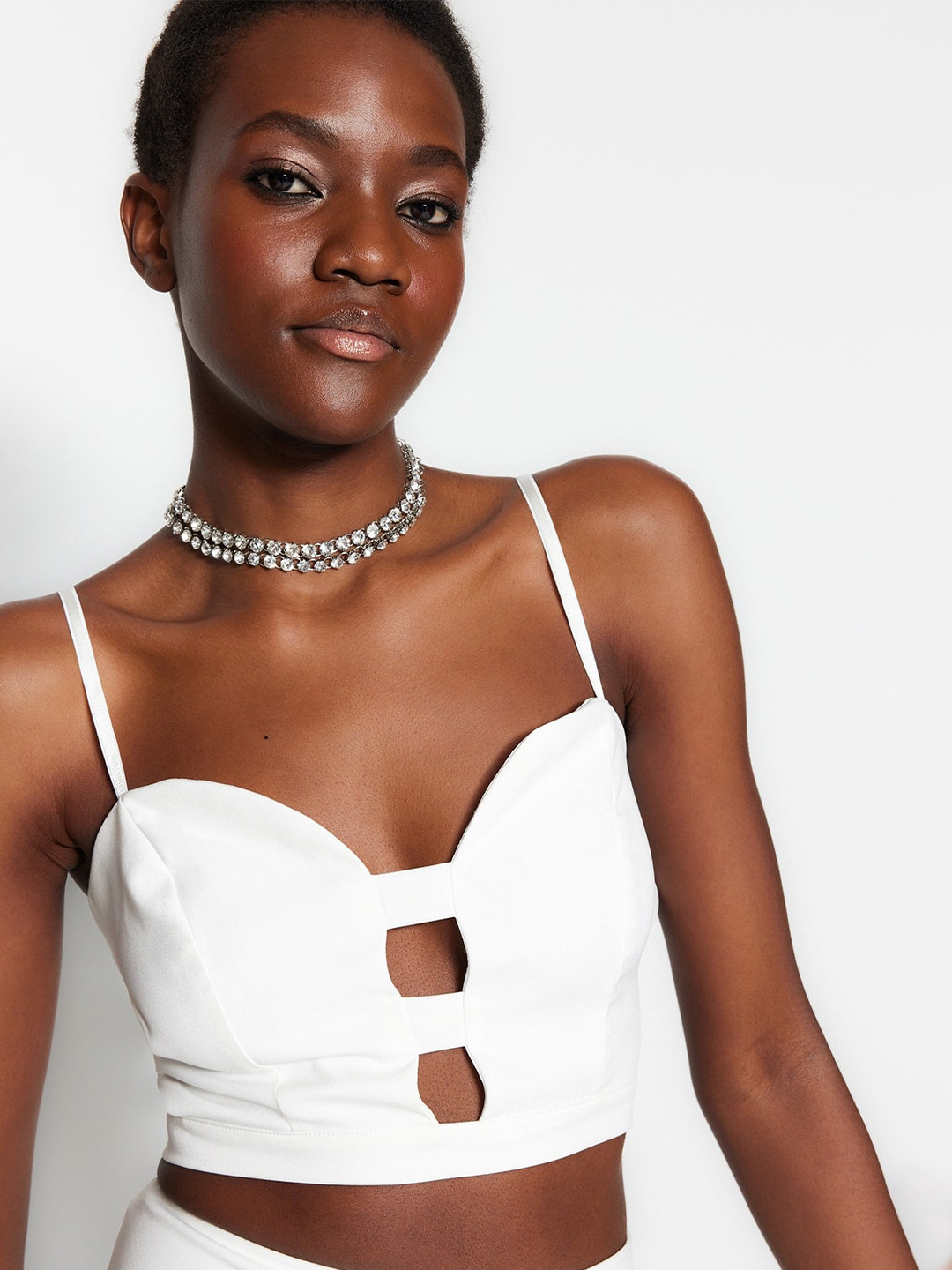 

Trendyol Shoulder Straps Bralette Crop Top, White