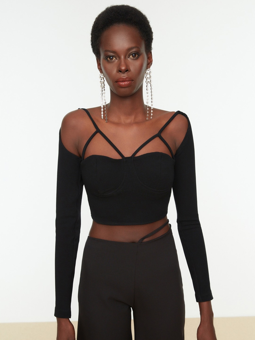

Trendyol Cut-Outs Fitted Crop Top, Black
