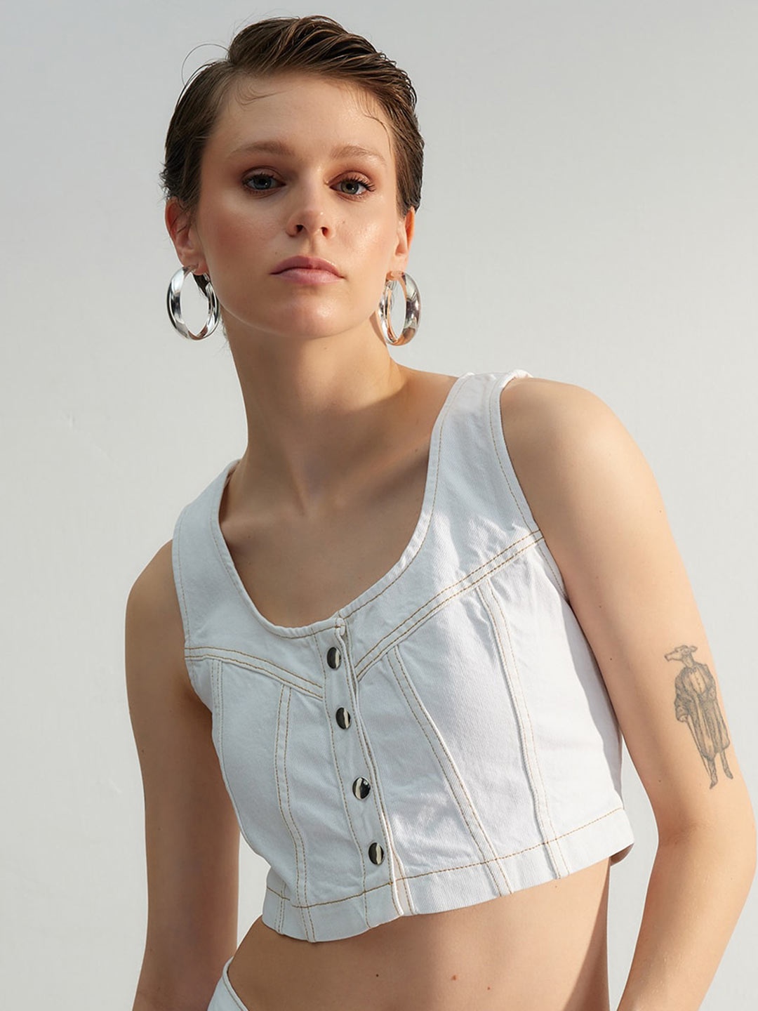 

Trendyol Round Neck Pure Cotton Denim Crop Top, White