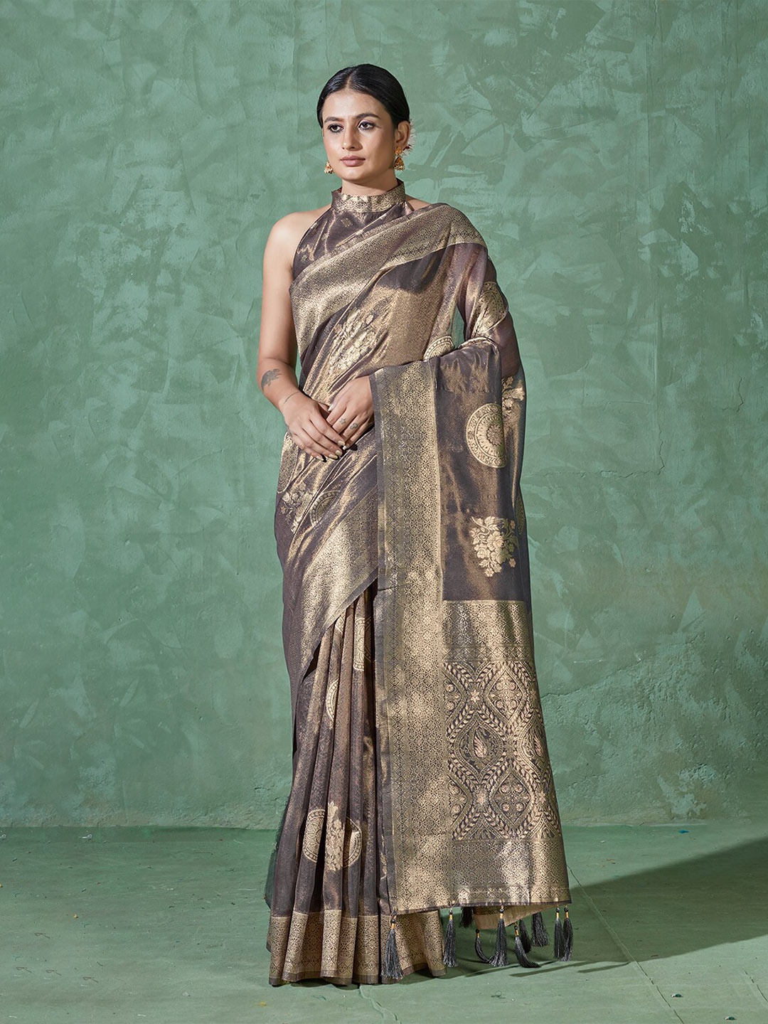 

MONJOLIKA FASHION Woven Design Zari Bomkai Silk Saree, Grey