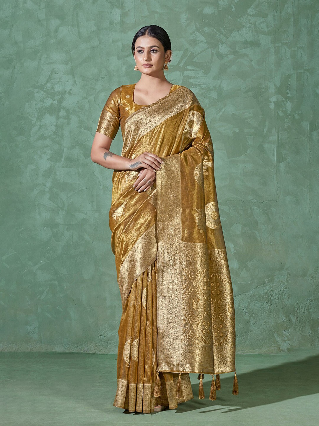 

MONJOLIKA FASHION Woven Design Zari Bomkai Silk Saree, Mustard