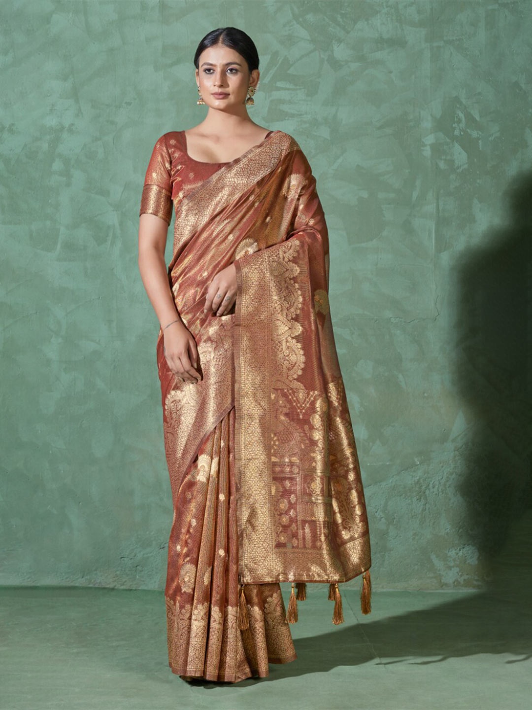 

MONJOLIKA FASHION Woven Design Zari Bomkai Silk Saree, Rust