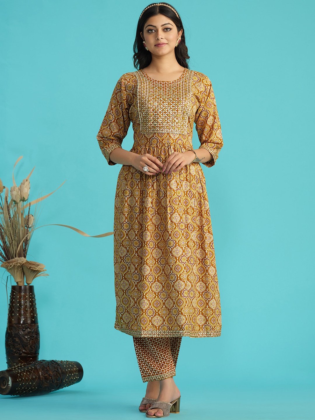 

Sangria Printed A-Line Kurta With Trouser, Mustard