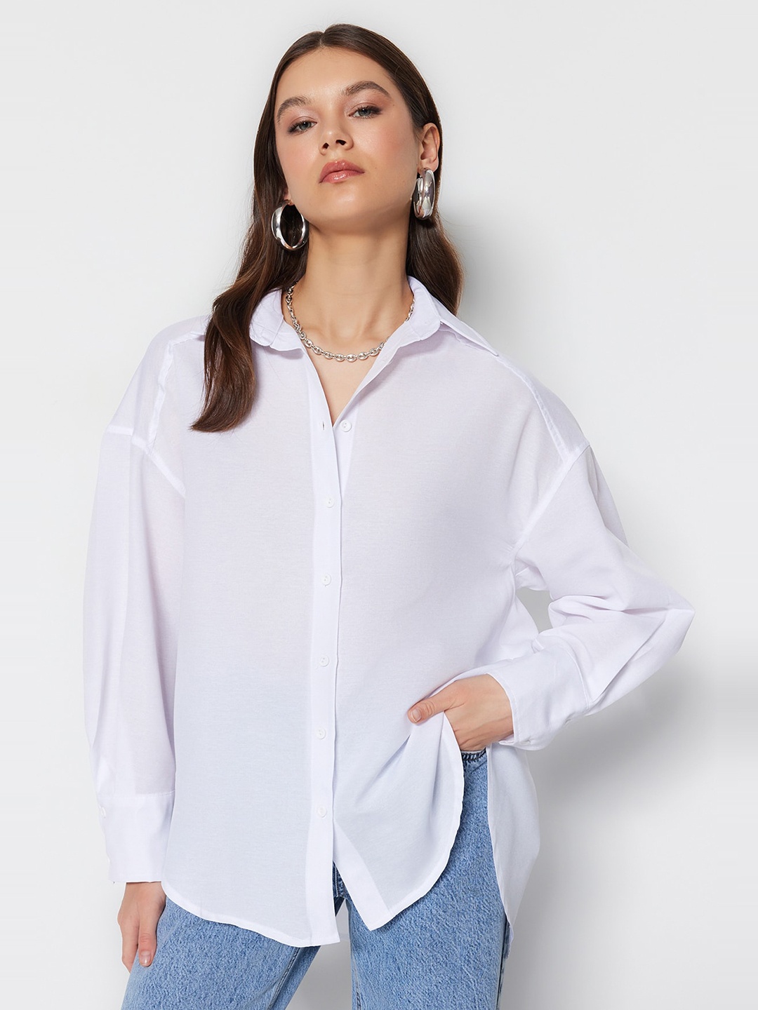 

Trendyol Spread Collar Casual Shirt, White