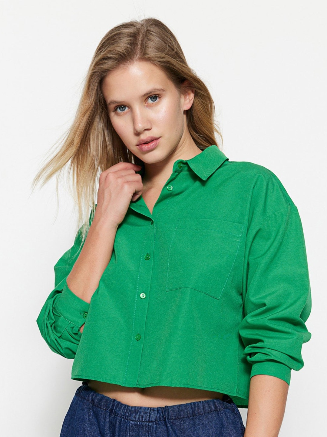 

Trendyol Spread Collar Crop Casual Shirt, Green