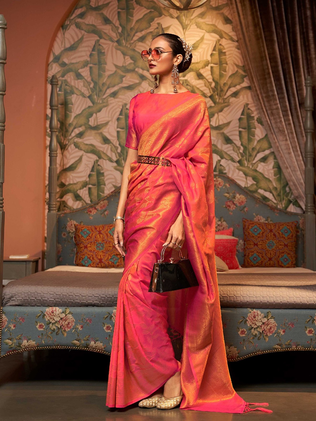 

Mitera Peach-Coloured & Gold-Toned Woven Design Zari Silk Blend Kanjeevaram Saree