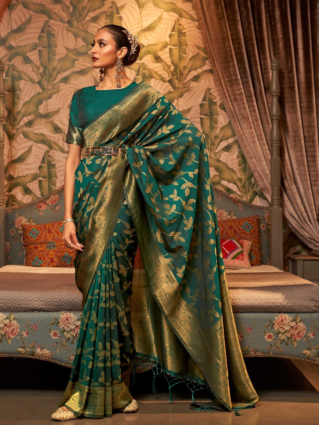 

Mitera Green & Gold-Toned Floral Woven Design Zari Kanjeevaram Saree