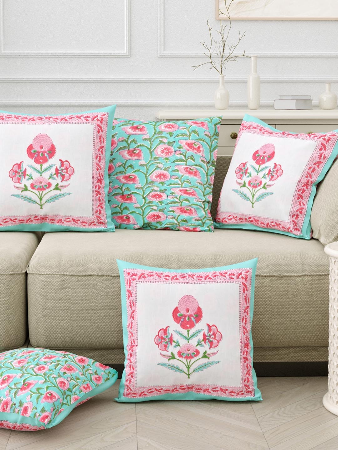 

Sangria Green & Red 5 Pieces Printed Pure Cotton Square Cushion Covers