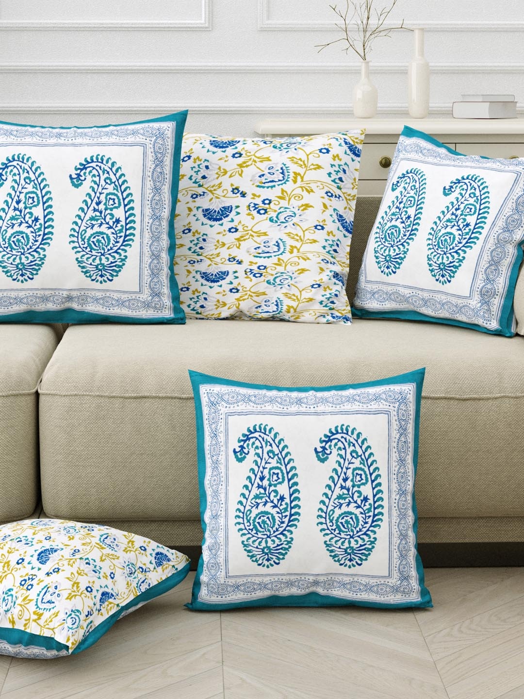 

Sangria Blue & White 5 Pieces Printed Pure Cotton Cushion Covers