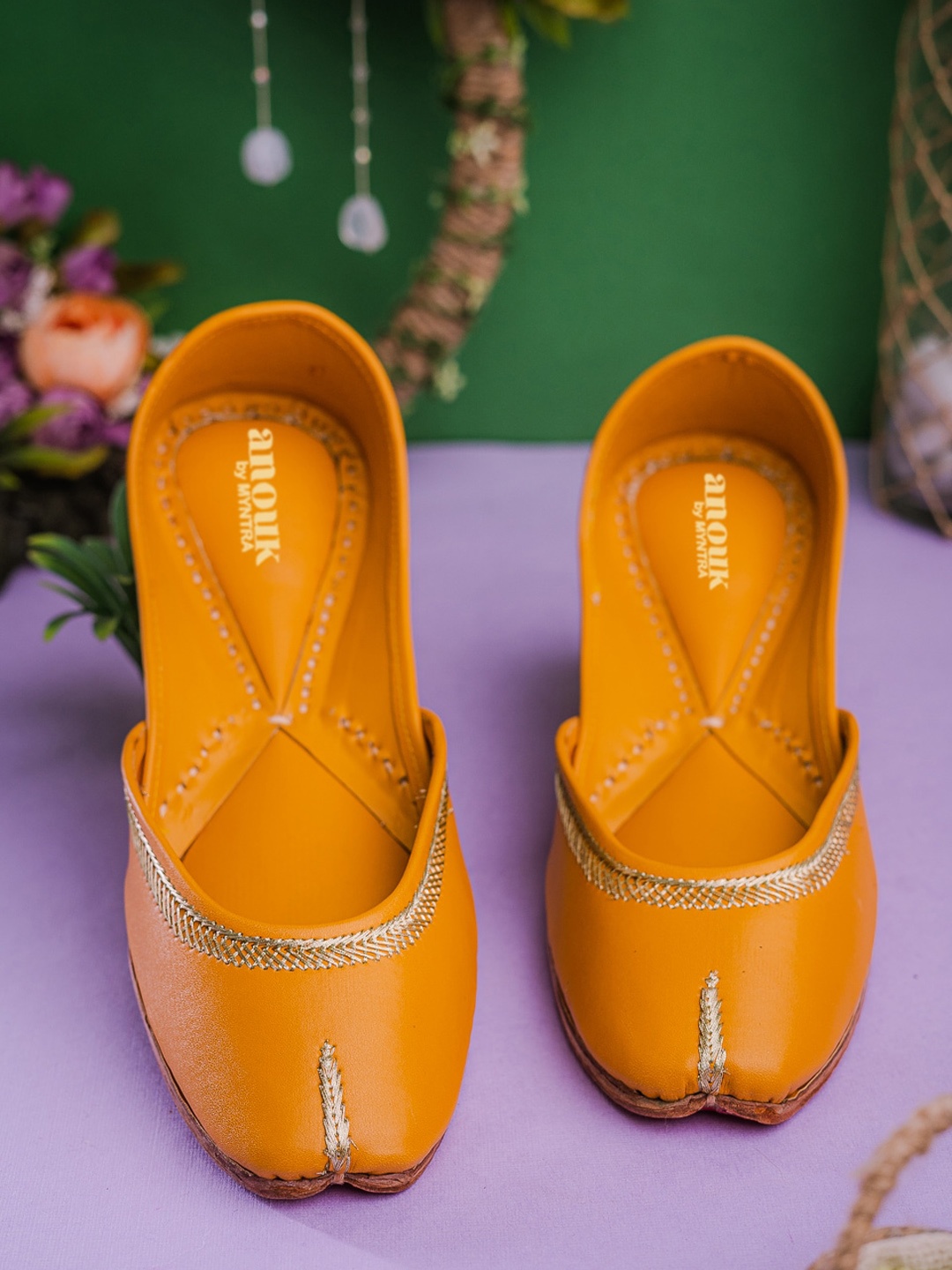 

Anouk Yellow Embroidered Ethnic Mojaris
