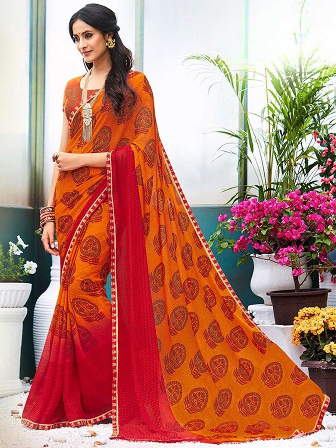 

Laxmipati Ethnic Motifs Printed Saree, Red
