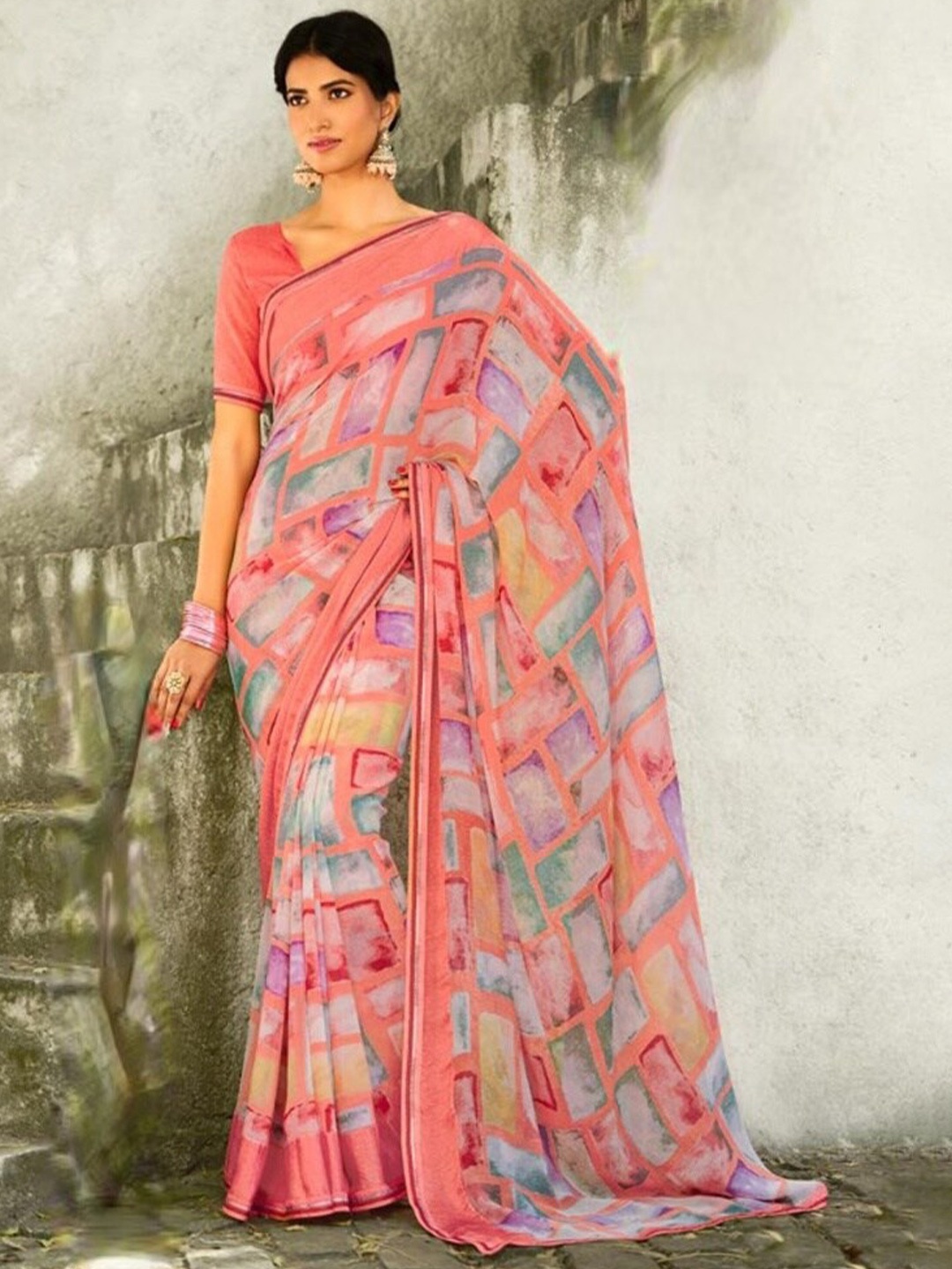 

Laxmipati Abstract Poly Georgette Saree With Blouse Piece, Peach