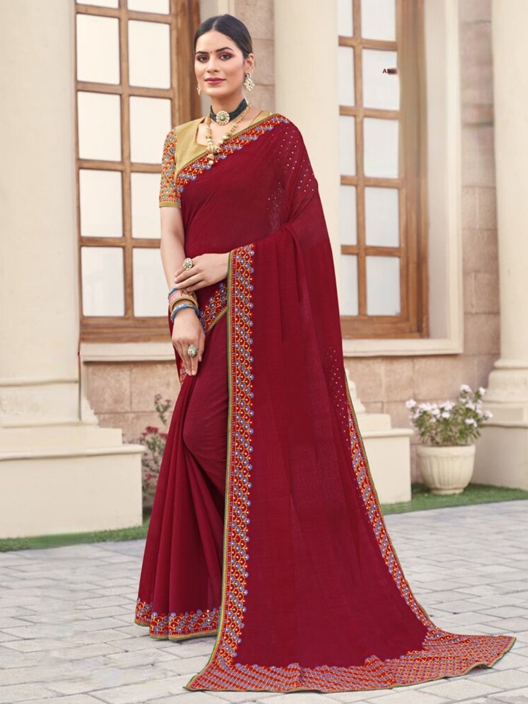 

Laxmipati Embroidered Border Saree, Maroon