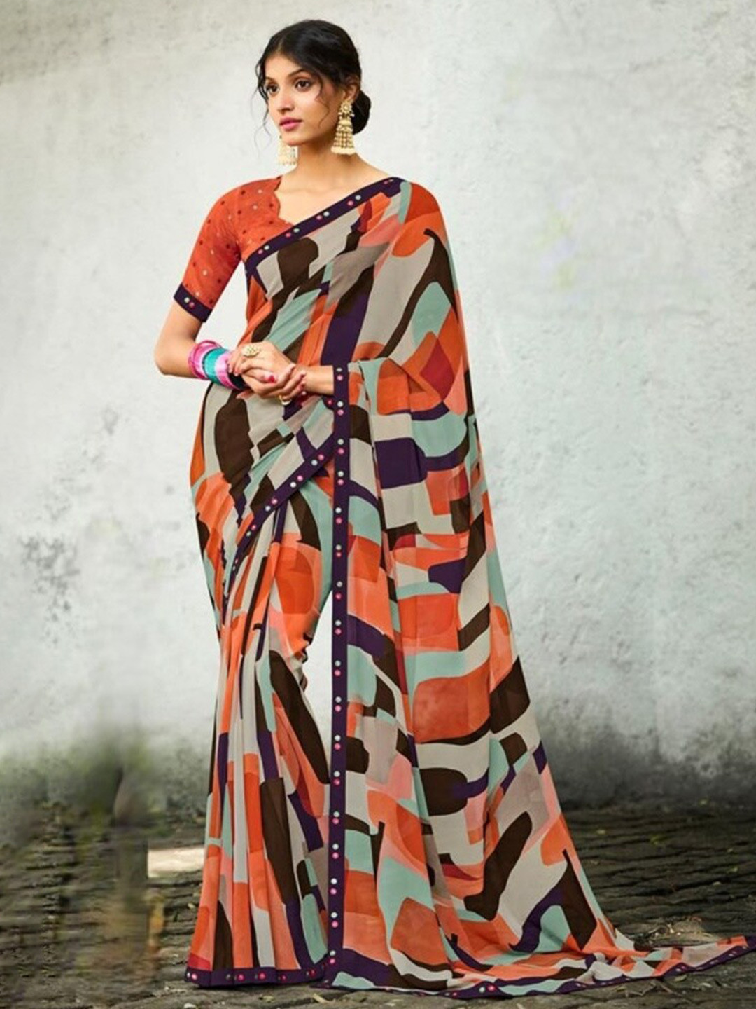 

Laxmipati Abstract Printed Poly Georgette Saree, Red