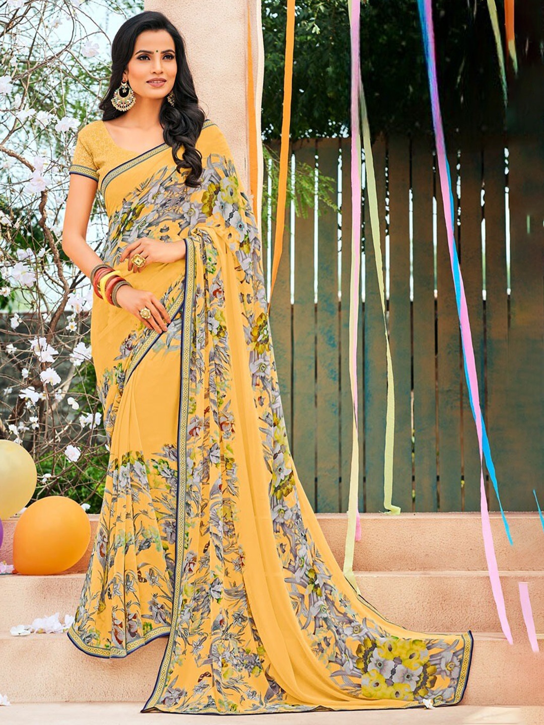 

Laxmipati Floral Poly Georgette Saree, Yellow