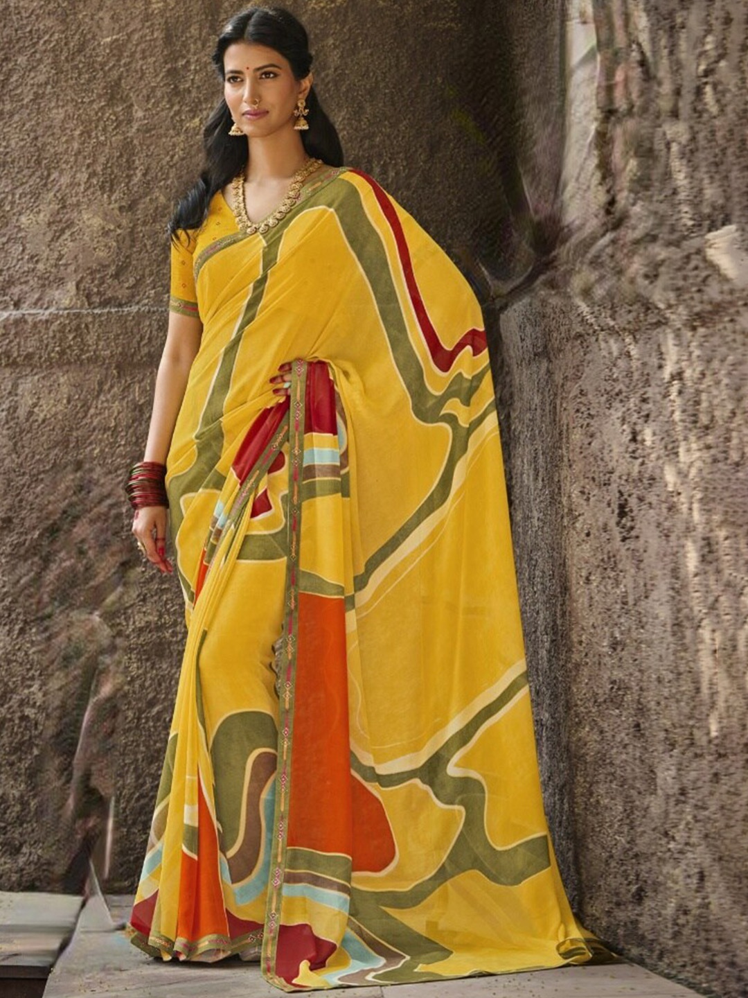 

Laxmipati Abstract Printed Poly Georgette Saree, Yellow