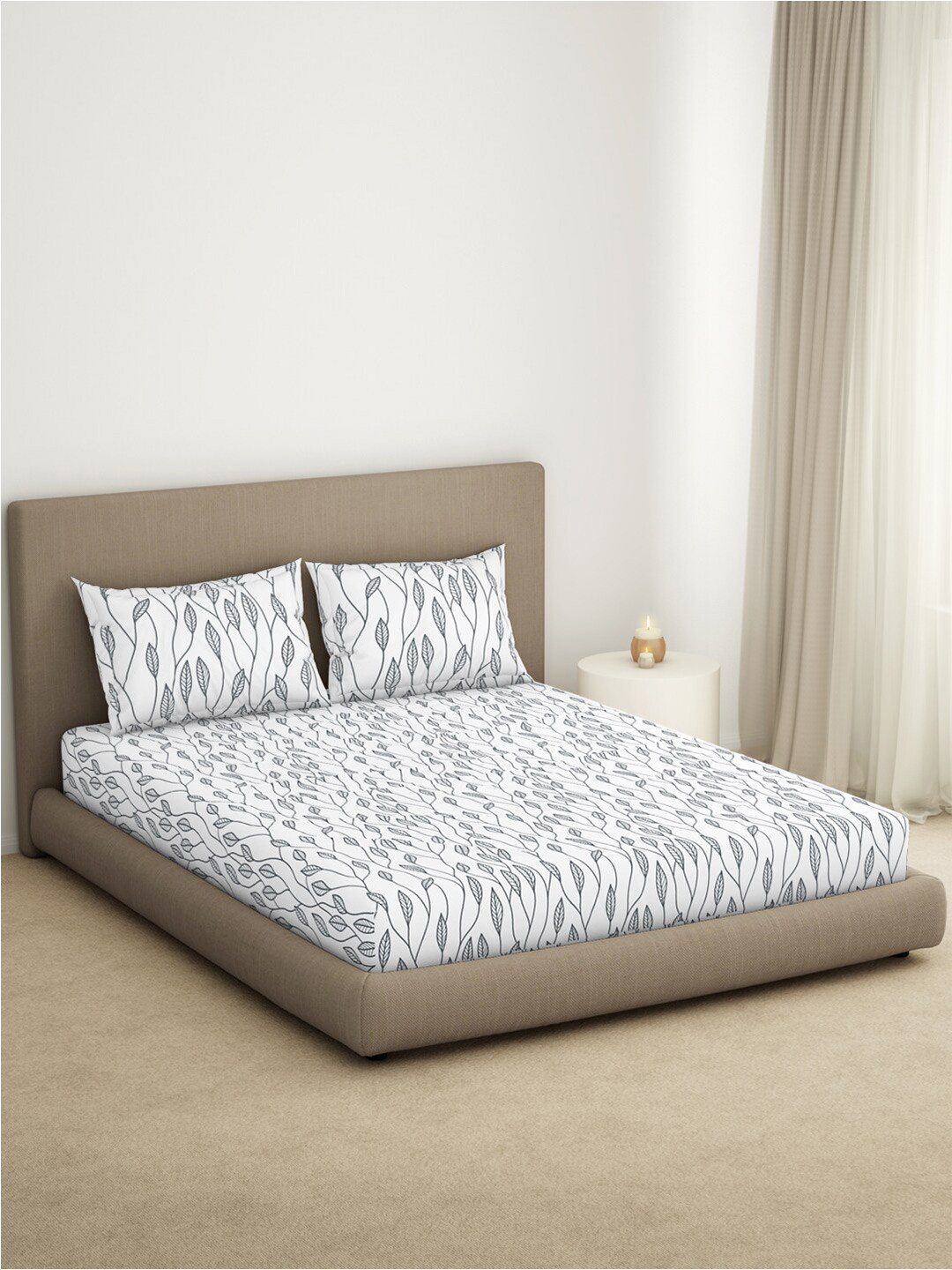 

SPACES Maya White & Grey Floral 144 TC Pure Cotton King Bedsheet & 2 Pillow Covers