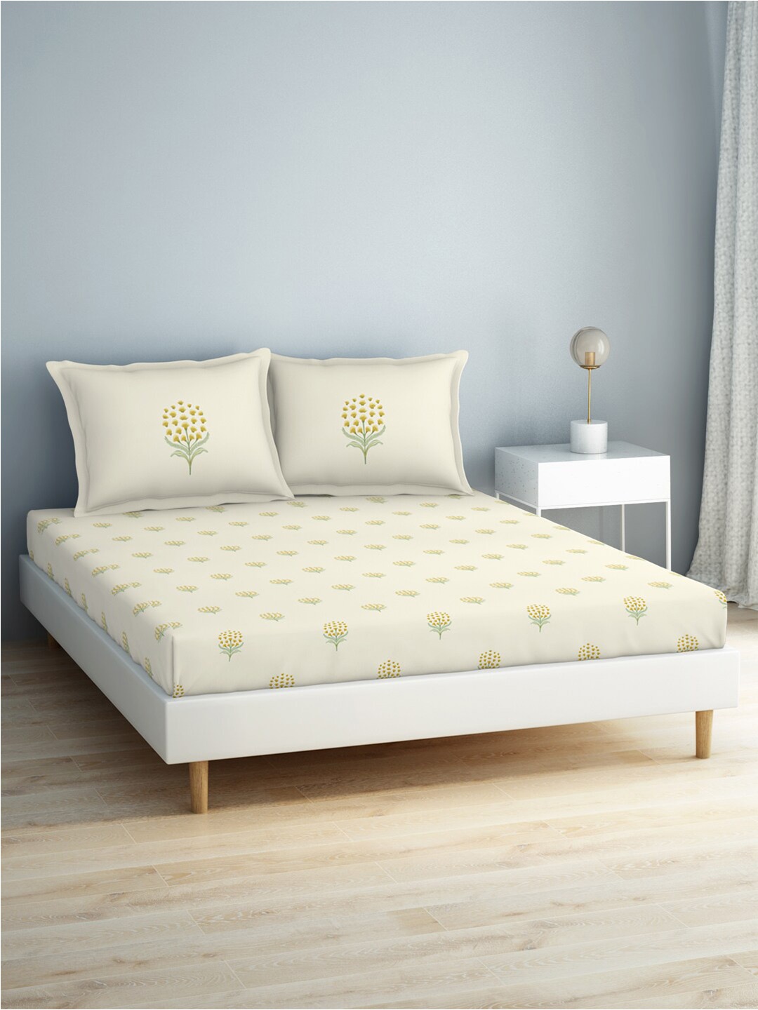 

SPACES Imprints Cream-Coloured Floral 140 TC Pure Cotton King Bedsheet & 2 Pillow Covers
