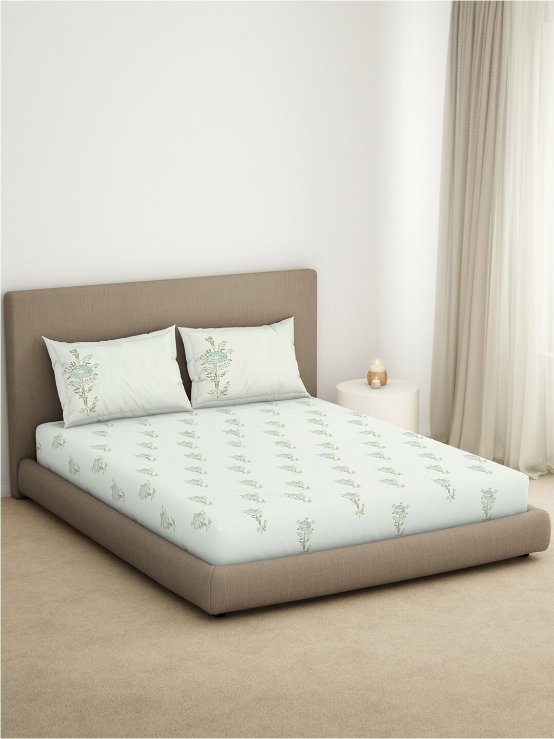 

SPACES Spring Ode Cream-Coloured Floral 144 TC Pure Cotton King Bedsheet & 2 Pillow Covers