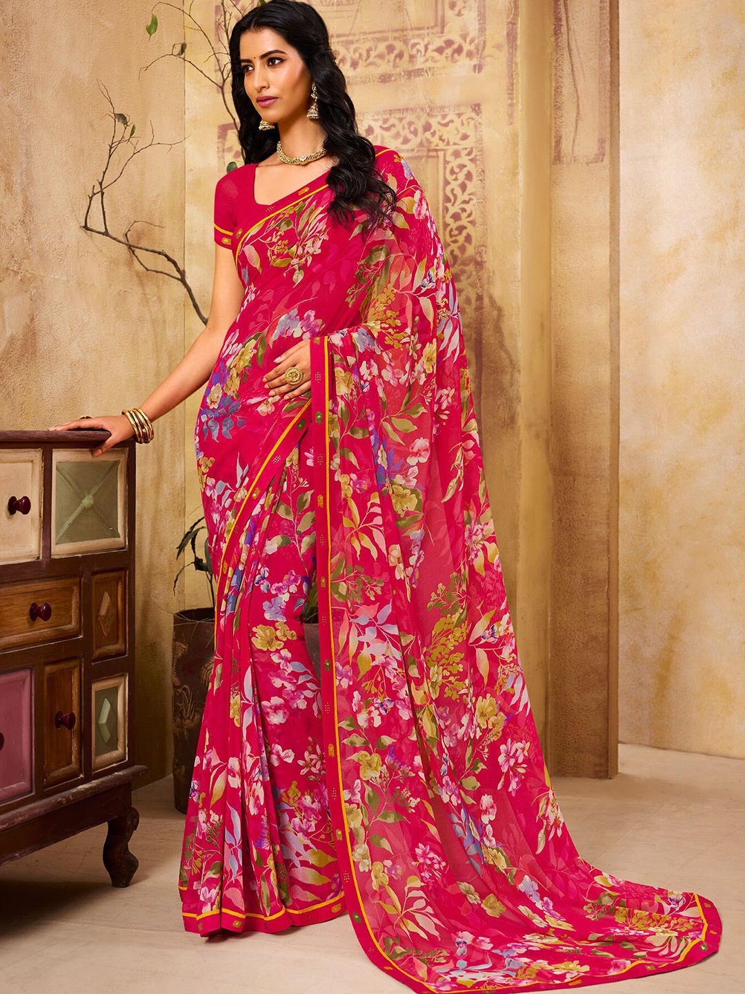 

Laxmipati Floral Printed Beads and Stones Saree, Red